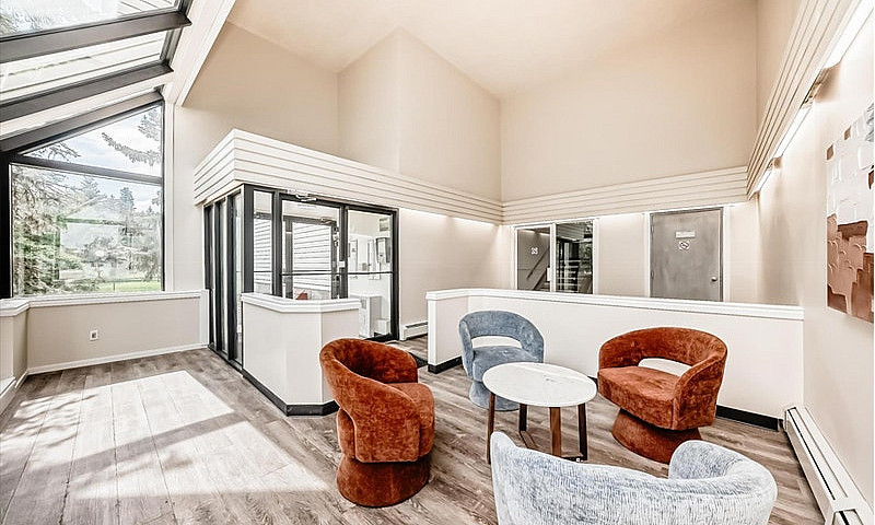 Spacious 1-Bedroom C...