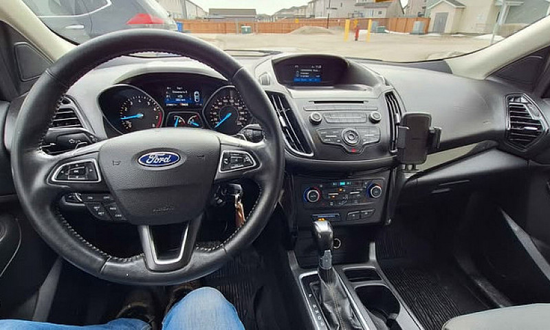 Ford Escape Awd Saft...