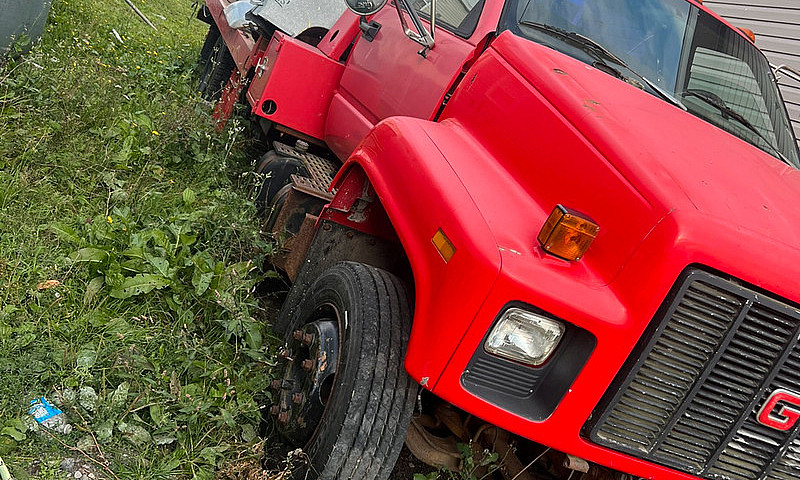 1996 Flat Bed Tow Tr...