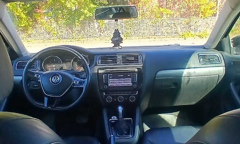 2015 Volkswagen Jett...