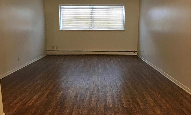 ** Elmwood Area ** S...