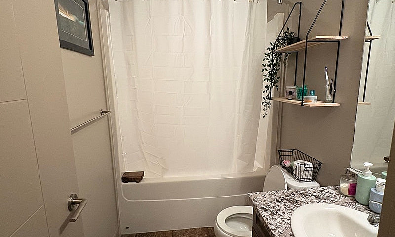 2 Bedroom 2 Bathroom...
