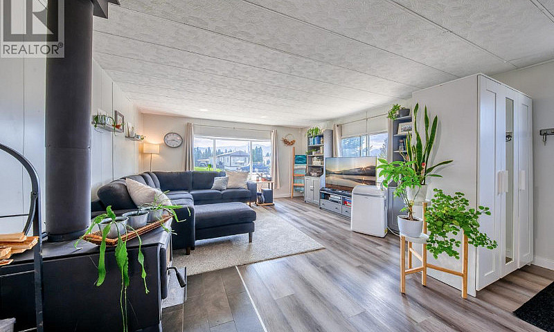 3 Bed 2 Bath Home Fo...