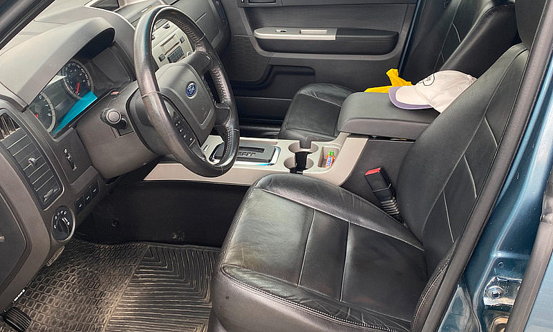 2010 Ford Escape Xlt...