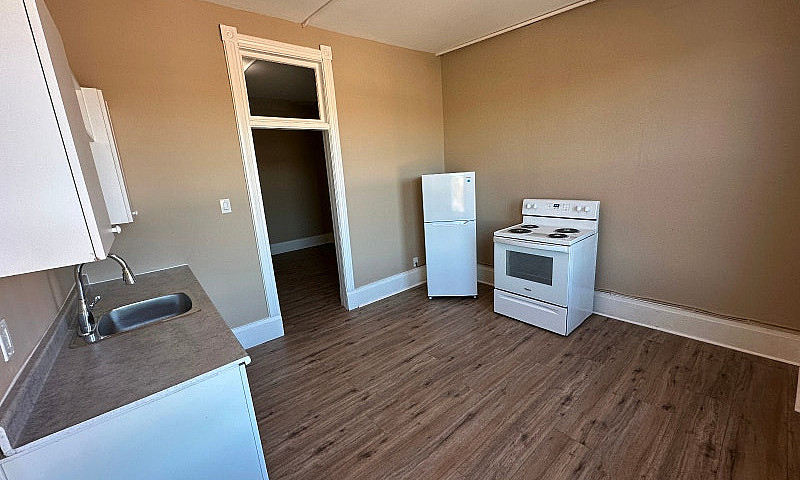 Studio Apt Downtown ...