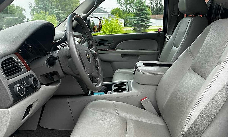 2013 Chevrolet Avala...