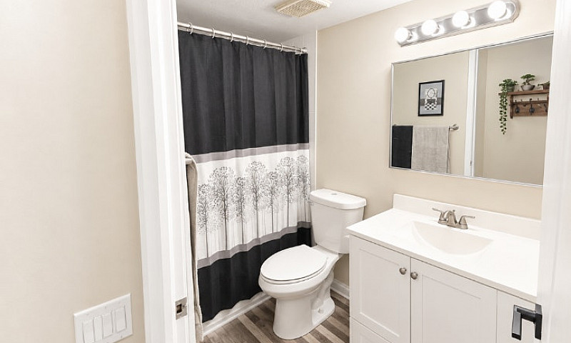 Apartment For Sale F...