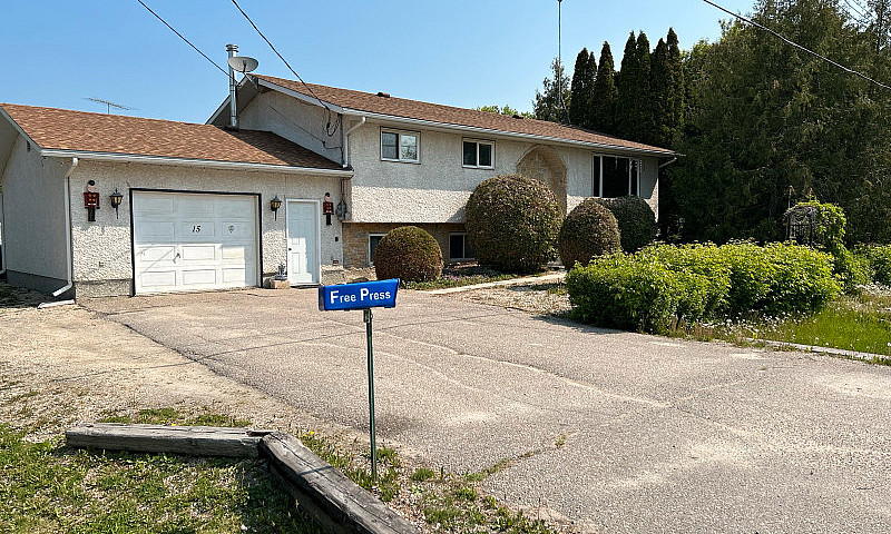 Pine Falls- 3+1 Bed ...