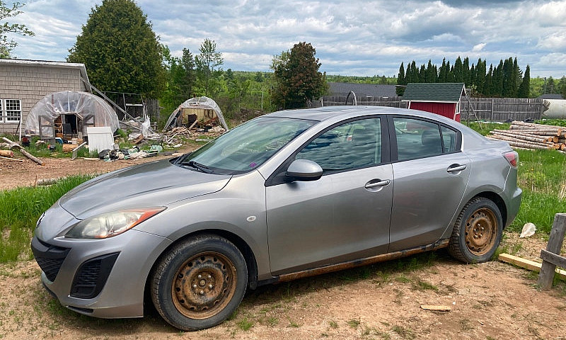 2010 Mazda 3 Sedan...