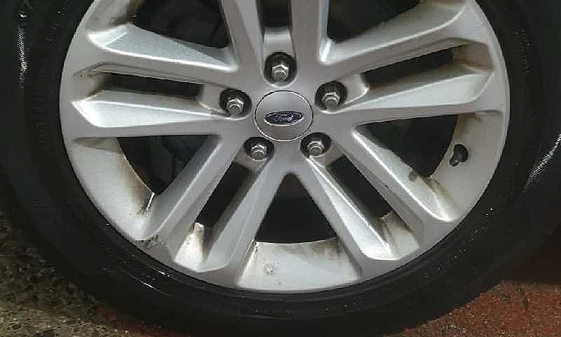 2015 Ford Explorer L...