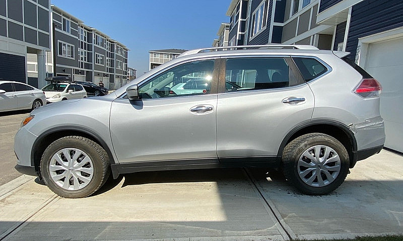 Nissan Rogue 2016 Aw...