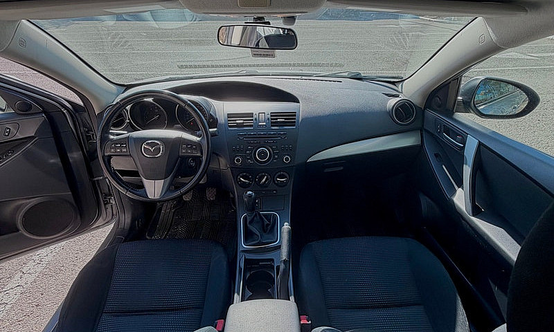 2012 Mazda 3 Hatchba...