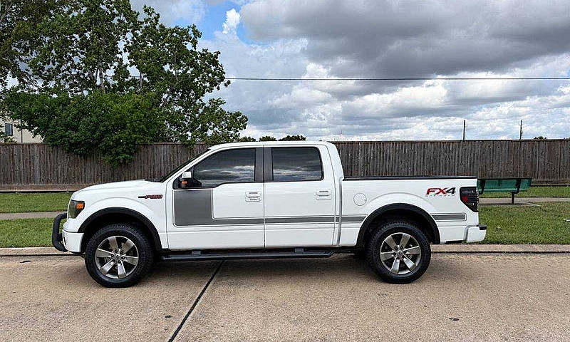 2014 Ford F150 Fx4 5...