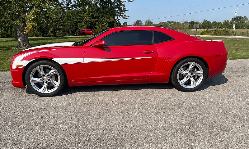 Chevrolet Camaro Ss...