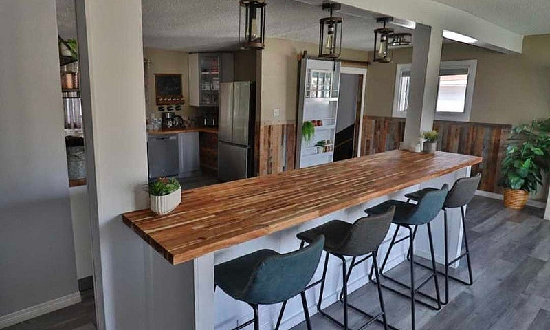 5 Bedroom Home In Ma...