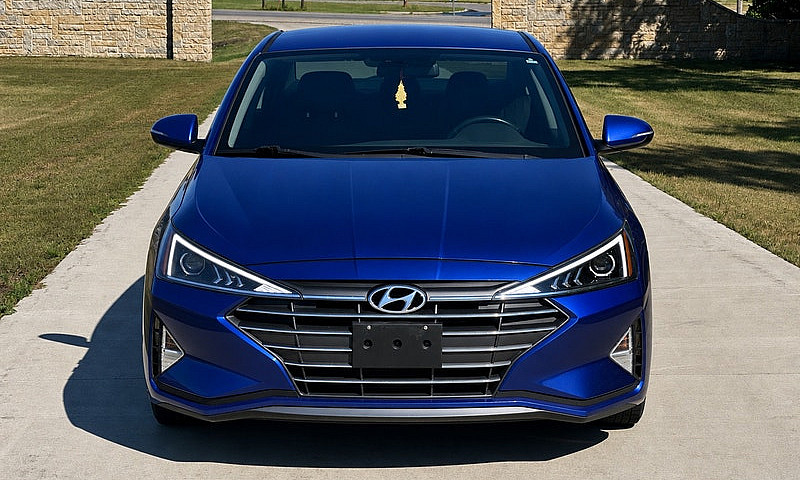 2020 Hyundai Elantra...