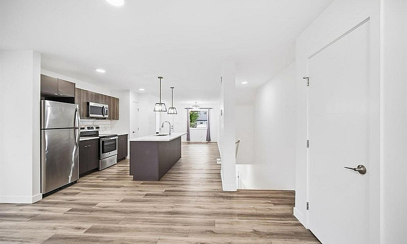 3 Bed Main Floor And...