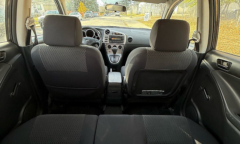 2005 Toyota Matrix...