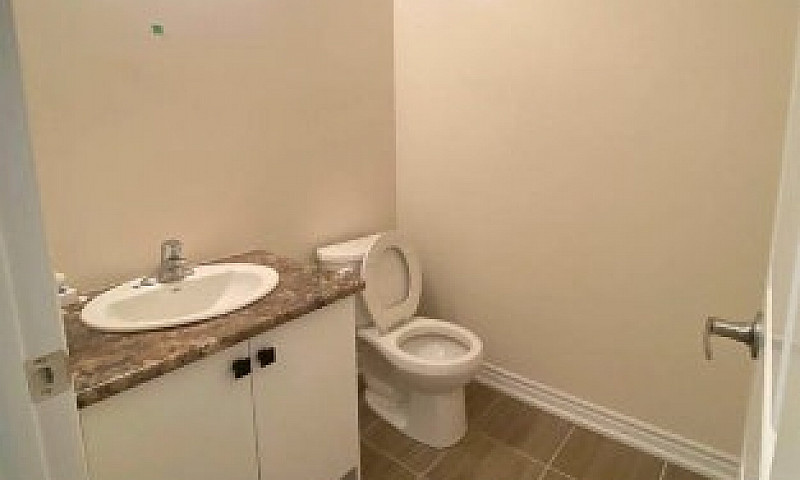 4Br/2.5B House For R...