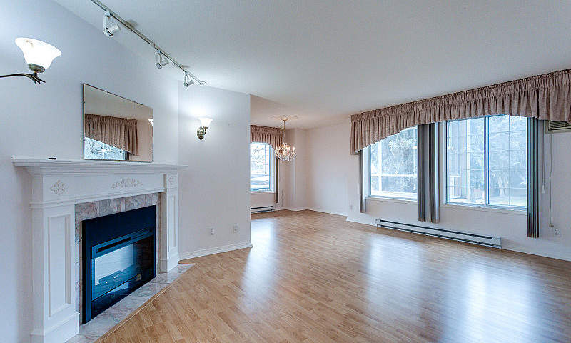 2B/2B Condo In The M...