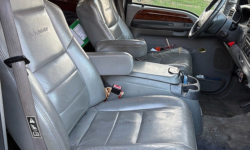 F350 2004 Diesel Lar...