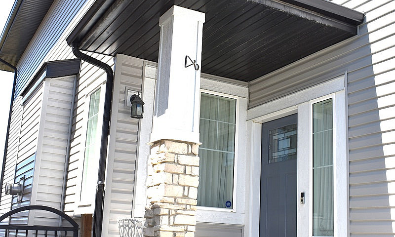 Calgary Nw Home For ...