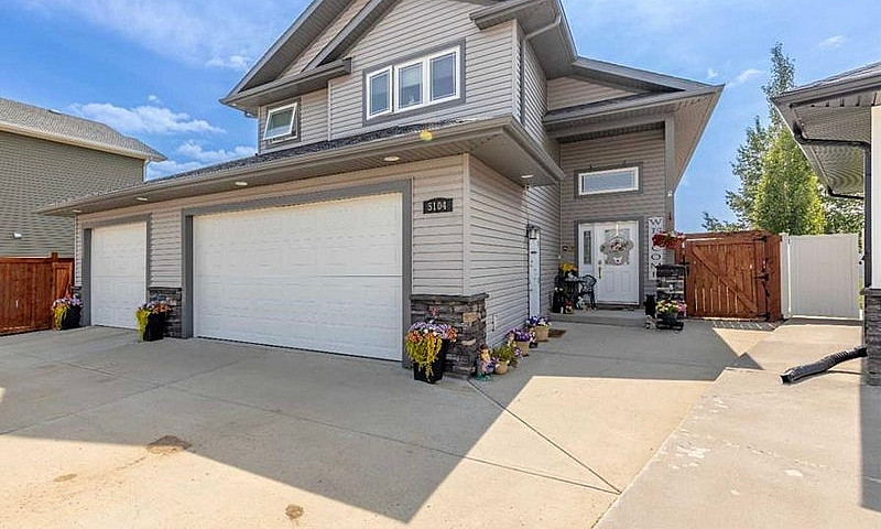 House Forsale In Bla...