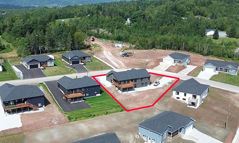 5Bed 3Bath New Const...