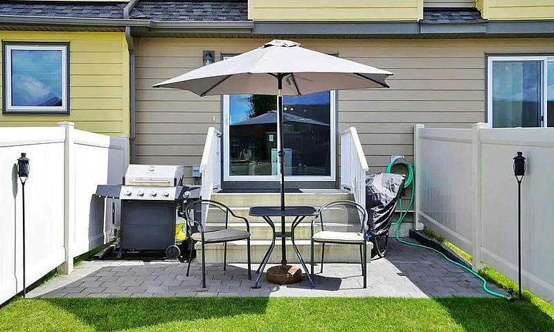 Townhouse For Rent -...