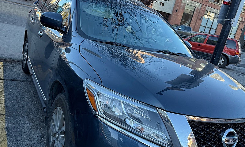Nissan Pathfinder 20...