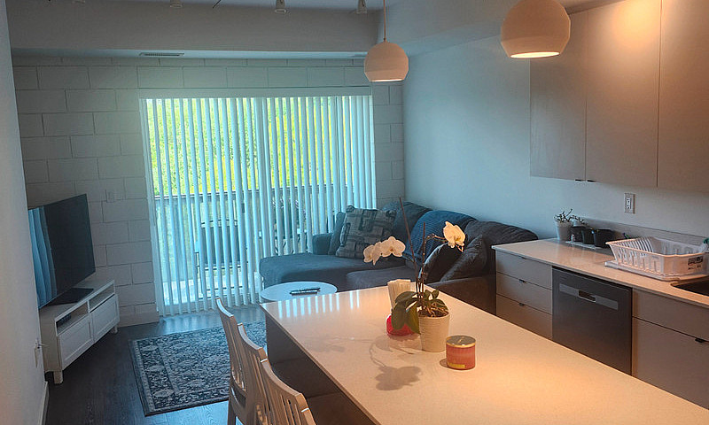 2 Bedroom 2 Bath Apa...