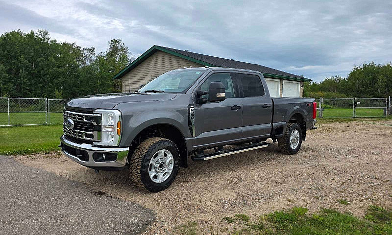 2025 Ford F350 Xlt 7...