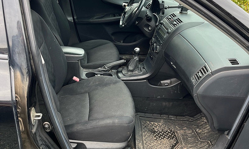 2009 Corolla S...