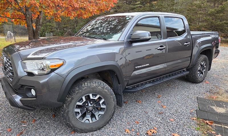 2021 Toyota Tacoma T...
