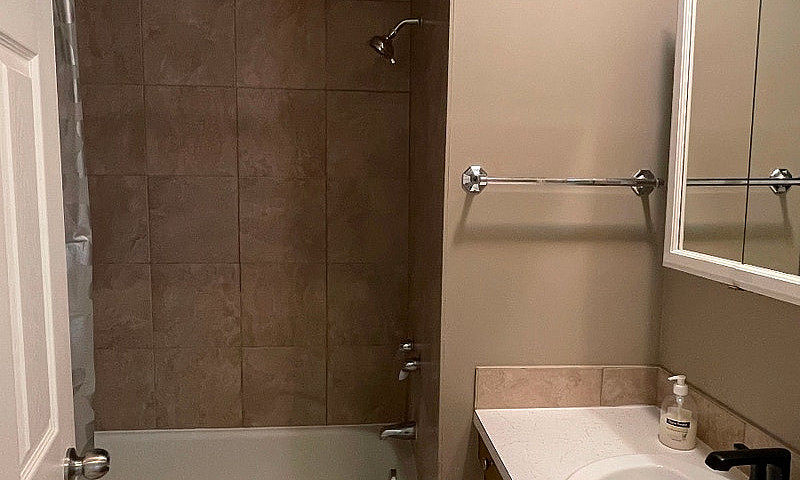 For Rent 1 Bd Apartm...