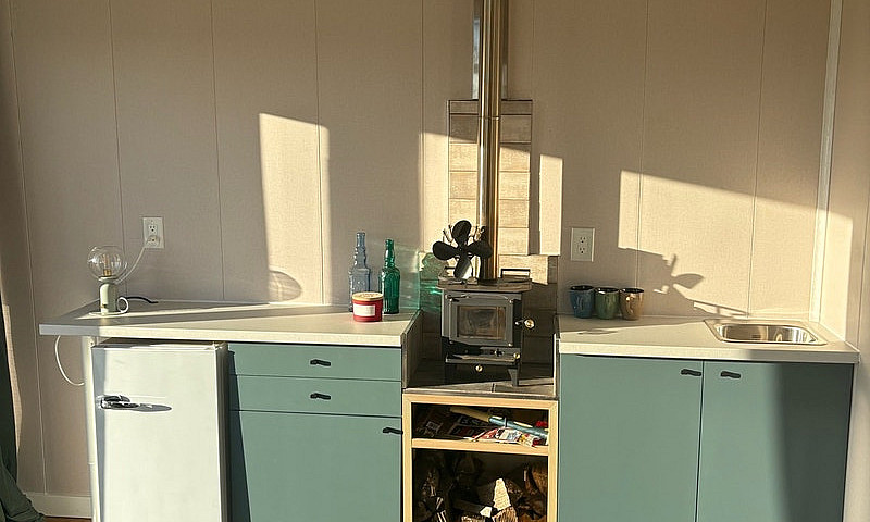 Off Grid Cabin- Tiny...