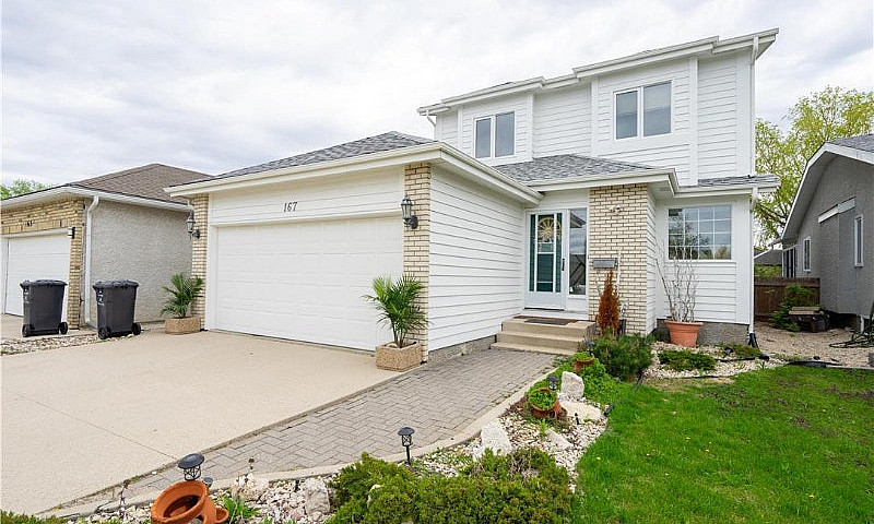 Whyte Ridge Detached...