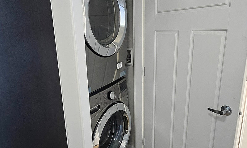 1 Bedroom Condo For ...