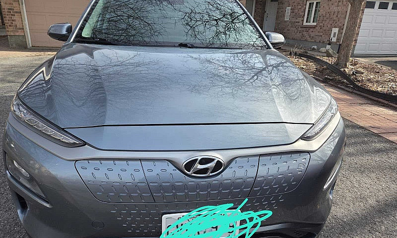Hyundai Kona Electri...