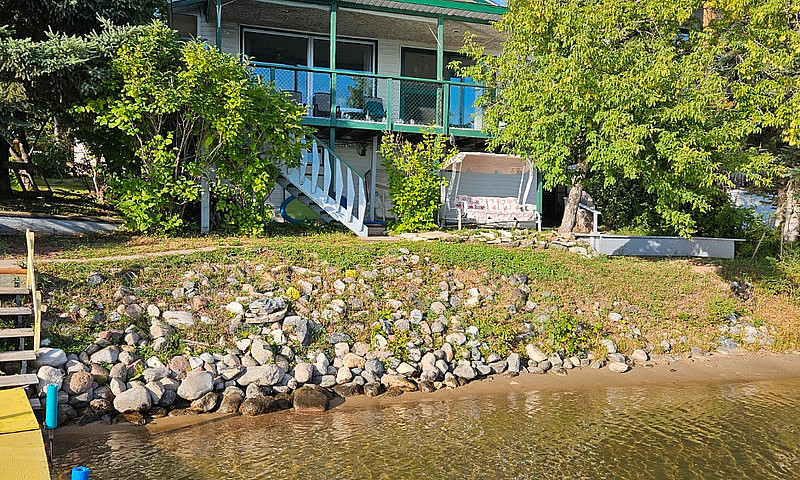 Cottage At Crystal L...