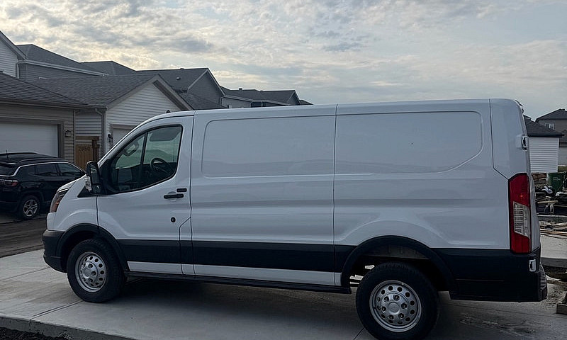 2025 Ford Transit T1...