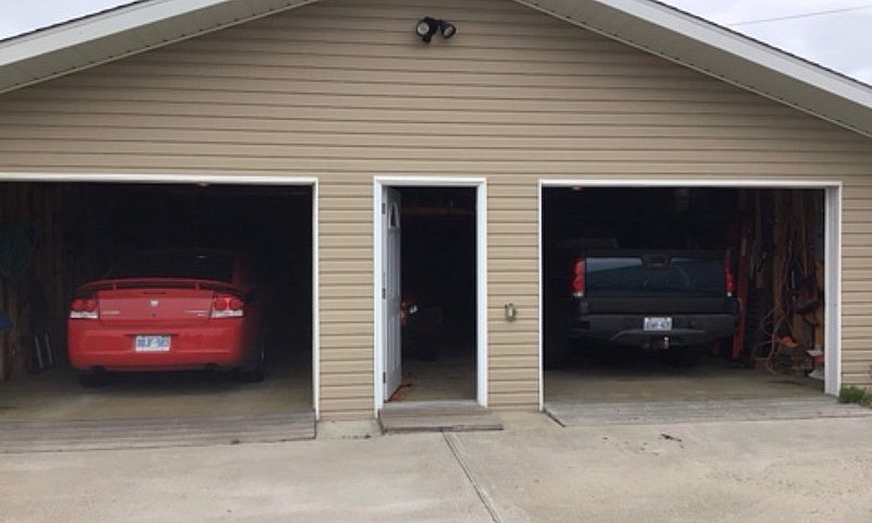 House/Garage For Sal...