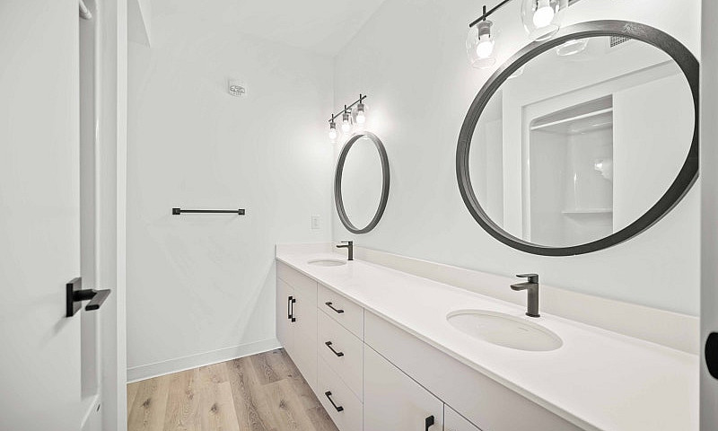 Luxury 3 Bedroom Apa...