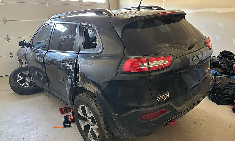 Jeep Cherokee Trailh...