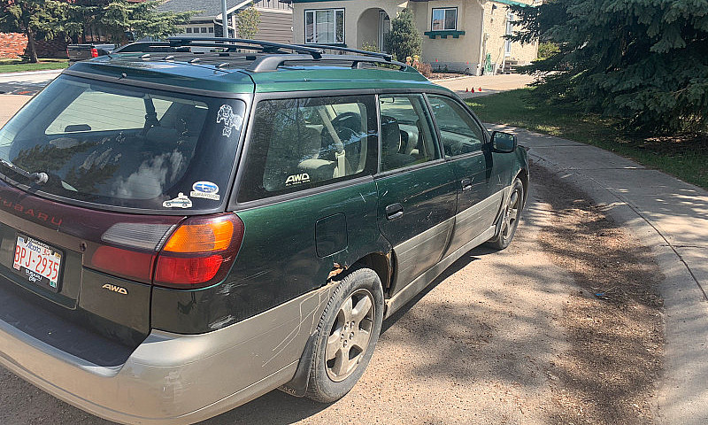 2000 Subaru Outback...