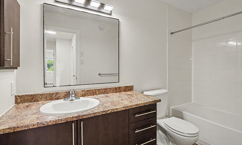 2-Bedroom + Den / Un...