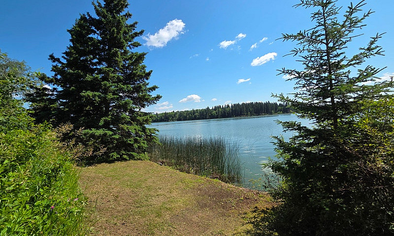 Prime Lakefront Lot ...