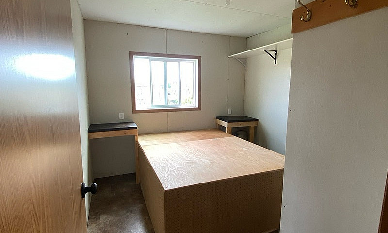 2 Camp Shack’s For S...
