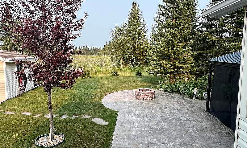Lot With Park Model ...