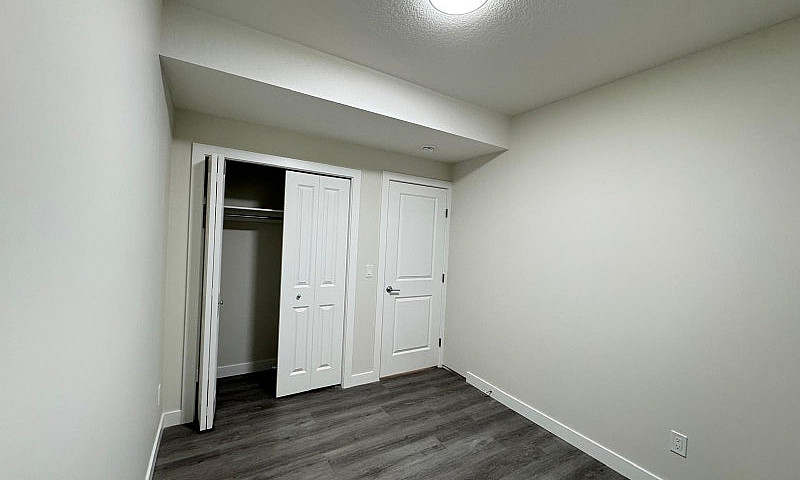 2 Bedroom Basement F...